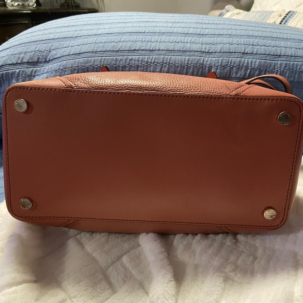 Michael Kors purse - Picture 8 of 13